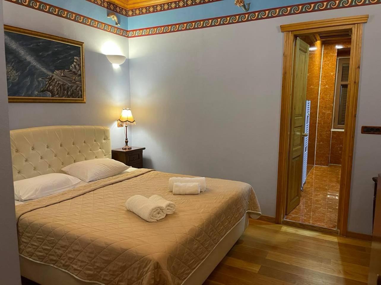 Kyveli Suites Nafplio Ngoại thất bức ảnh