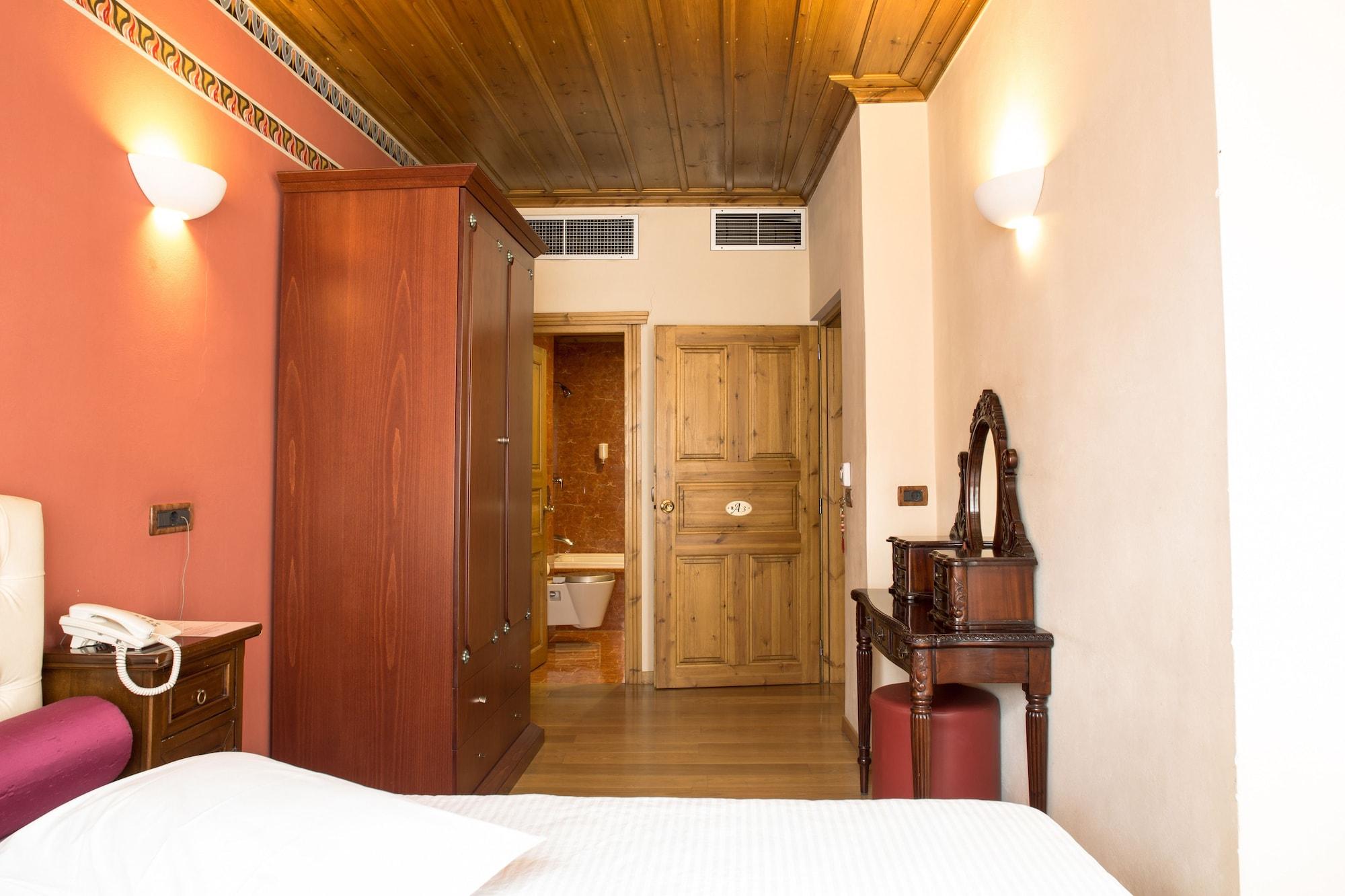 Kyveli Suites Nafplio Ngoại thất bức ảnh
