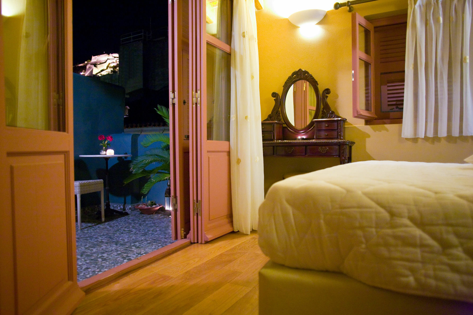 Kyveli Suites Nafplio Ngoại thất bức ảnh